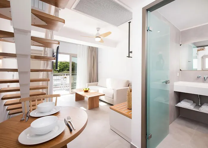 Sourinis Luxury 4* 리메나리아