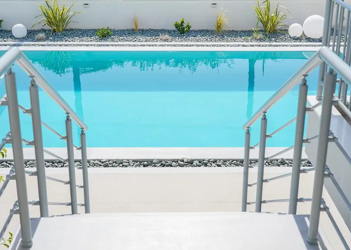 Sourinis Luxury 리메나리아