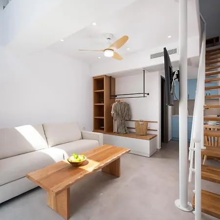 Sourinis Luxury Apartahotel 4*